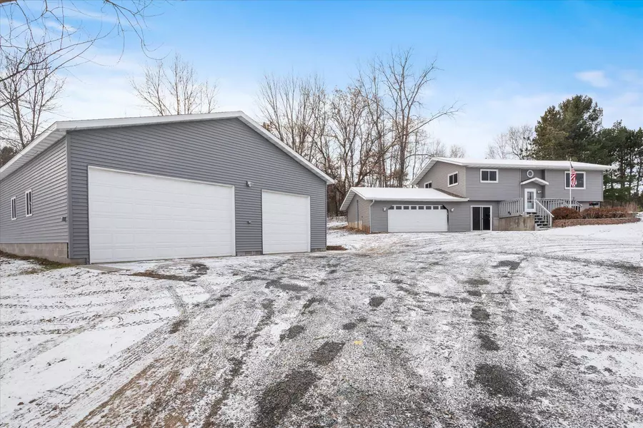 147 185th ST, Alden Twp, WI 54026
