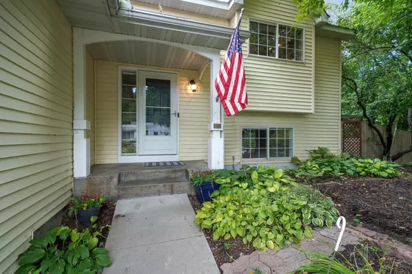 Mound, MN 55364,2203 Chateau LN