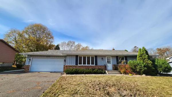 2983 Furness ST, Maplewood, MN 55109