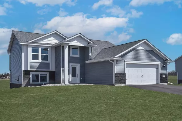 5377 Fall CIR, North Branch, MN 55056