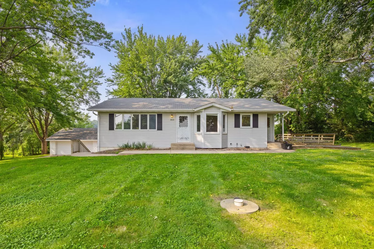 Victoria, MN 55386,800 Arboretum BLVD