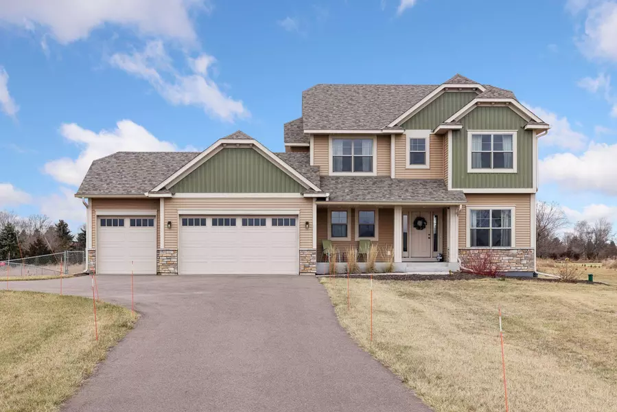 555 Wildberry DR, Hudson, WI 54016