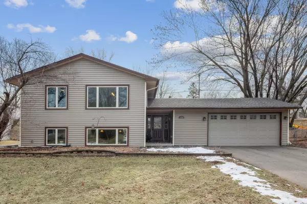 1786 E Bluestone DR, Eagan, MN 55122