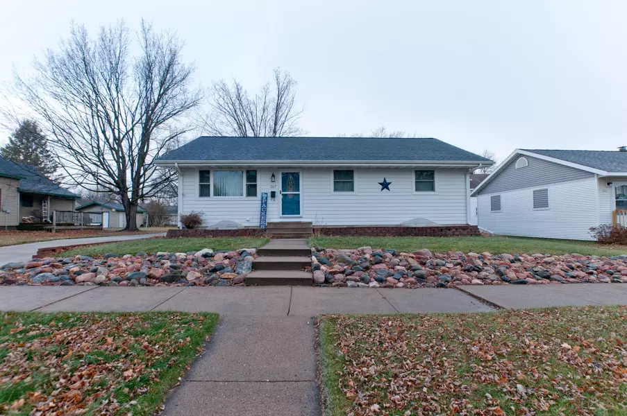 307 W Humbird ST, Rice Lake, WI 54868