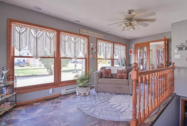 Warren, MN 56762,429 W Bridge AVE