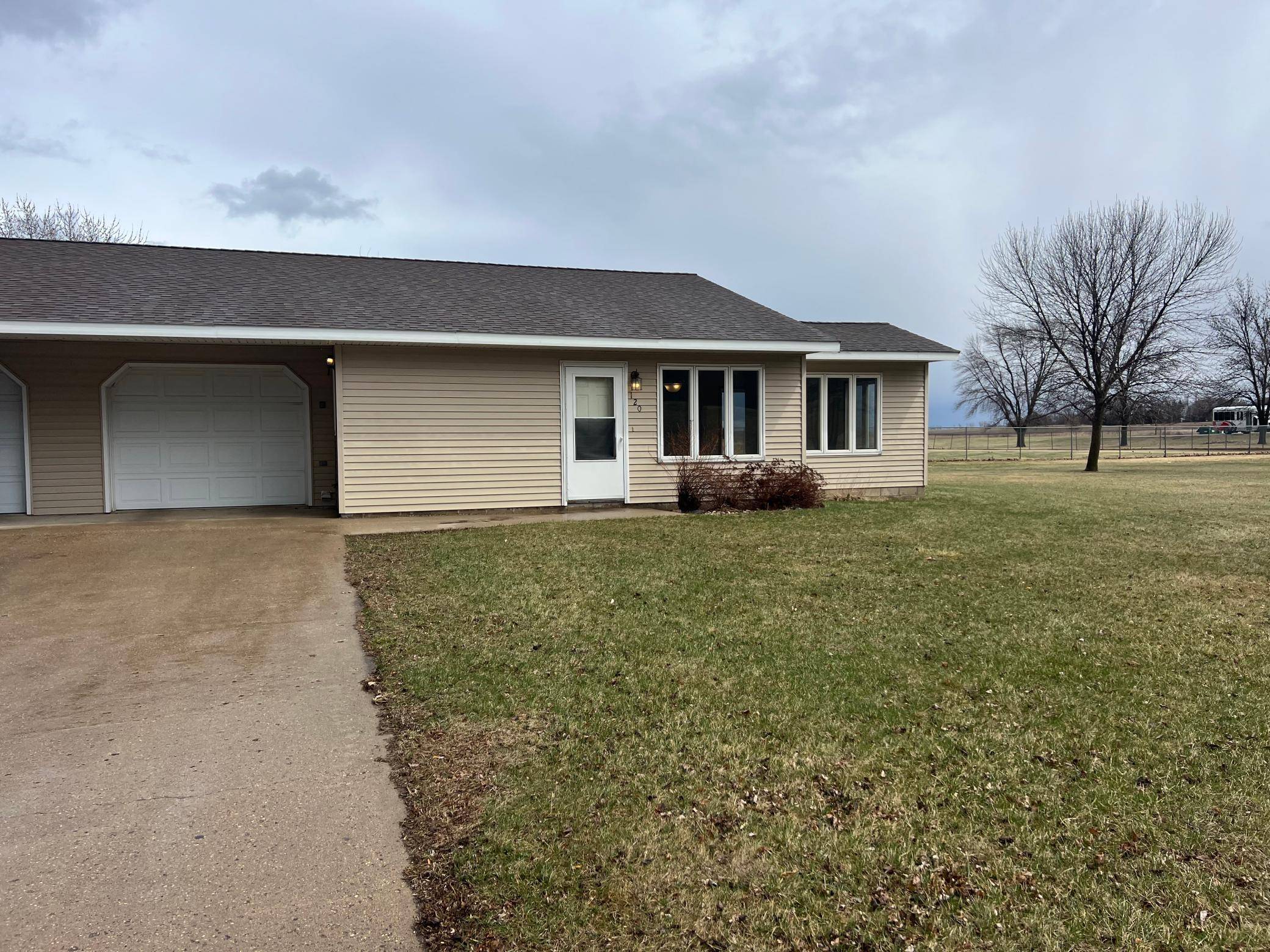Appleton, MN 56208,120 N Behl ST