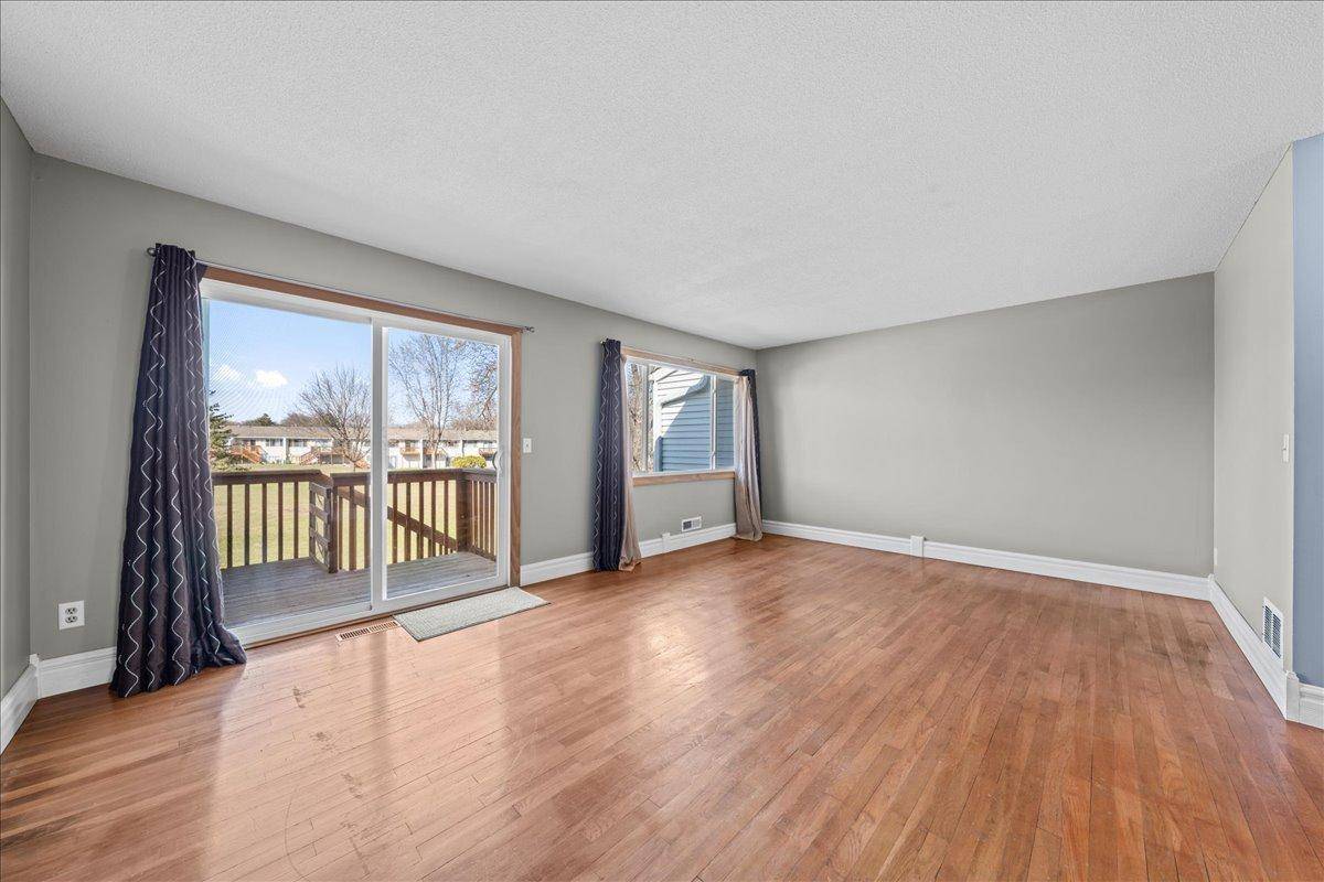 Cottage Grove, MN 55016,8907 Ironwood AVE S