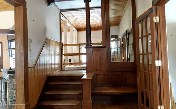 Milaca, MN 56353,230 5th ST NW