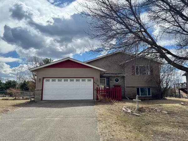 5510 Mallard LN, Monticello, MN 55362