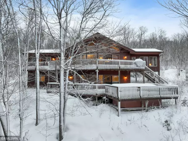 108 Isak RDG, Lutsen Twp, MN 55612