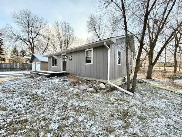 Spicer, MN 56288,358 Lake AVE S