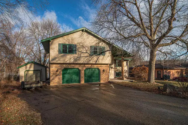 Prior Lake, MN 55372,8880 154th ST W