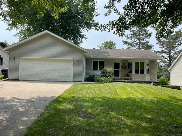 1975 Summit AVE, Worthington, MN 56187