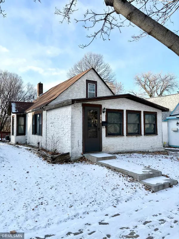 1067 Norton ST, Saint Paul, MN 55117