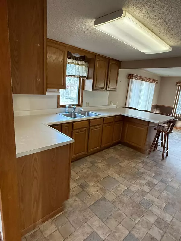 Morgan, MN 56266,512 Gallager ST
