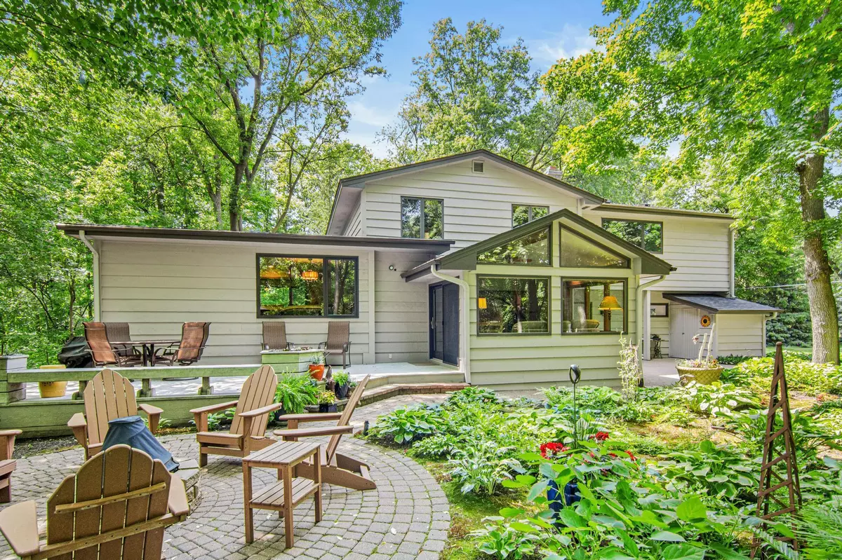 Maple Grove, MN 55369,6678 Hemlock LN N