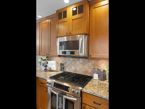 Golden Valley, MN 55427,8135 Wynnwood RD