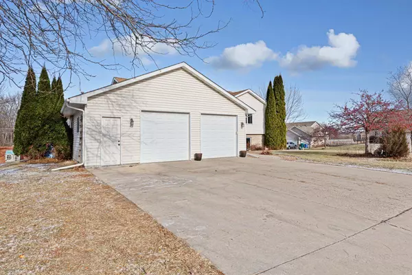 Medford, MN 55049,507 Oakridge PL