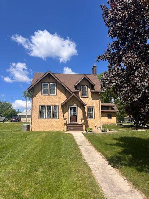 310 E 7th ST, Starbuck, MN 56381