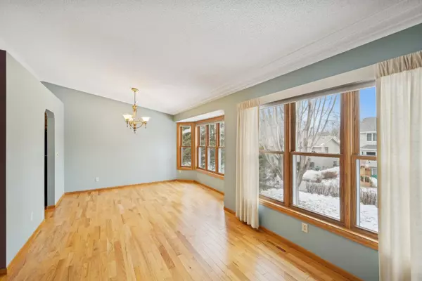 Maplewood, MN 55109,2229 Ariel ST N