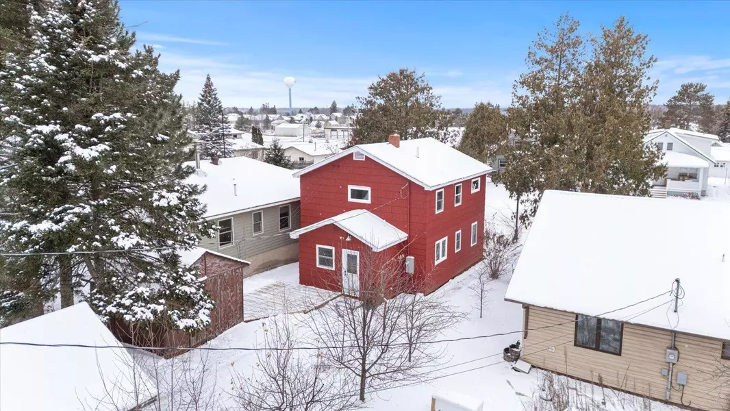 14 E James ST, Ely, MN 55731