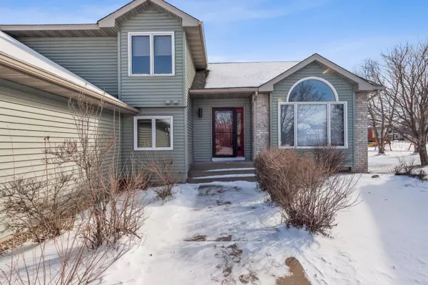 Lino Lakes, MN 55038,6670 Clearwater Creek DR