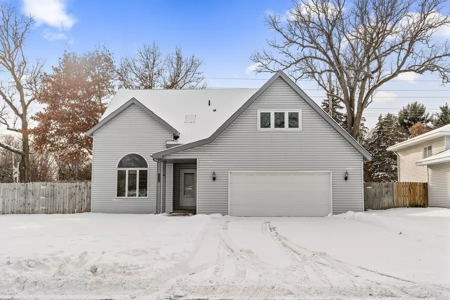 10440 Eagle Street NW ST NW, Coon Rapids, MN 55433