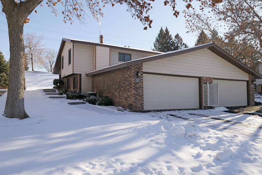 1081 Weston LN N, Plymouth, MN 55447