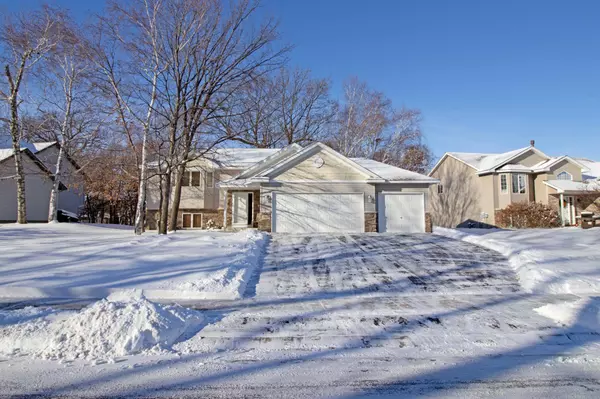 2105 Whitetail RUN, Buffalo, MN 55313