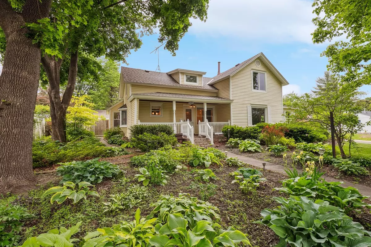 Hastings, MN 55033,700 7th ST W