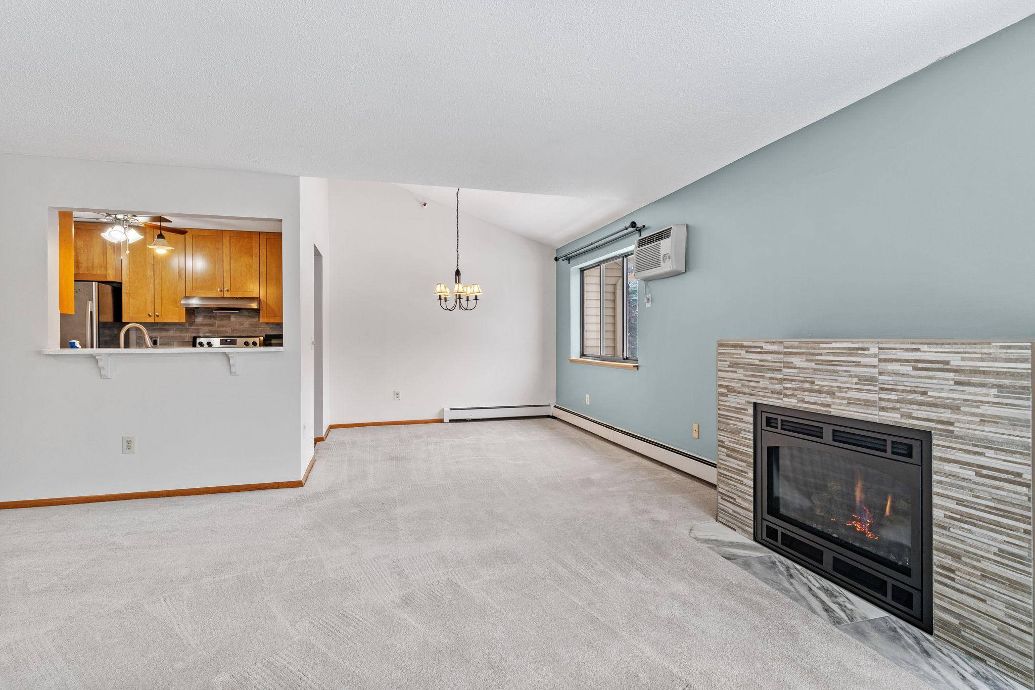 Edina, MN 55435,7635 Edinborough WAY #5205