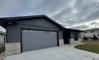 Northfield, MN 55057,712 Maple Place