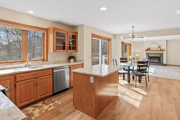 Shoreview, MN 55126,5954 Parkwood DR