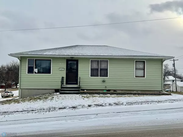 215 12th ST NW, Valley City, ND 58072