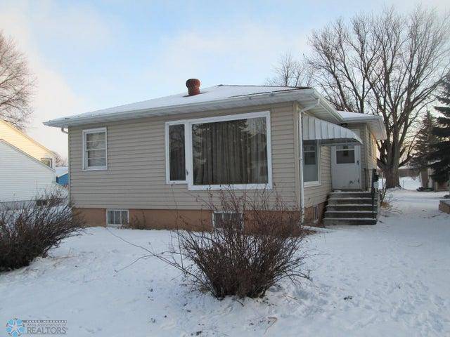 73 4th AVE N, Wahpeton, ND 58075