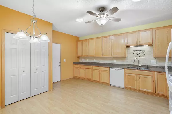 Otsego, MN 55301,12123 65th CIR NE