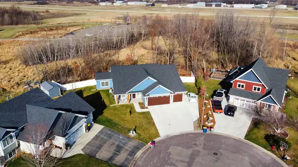 Faribault, MN 55021,2924 Hanson CT