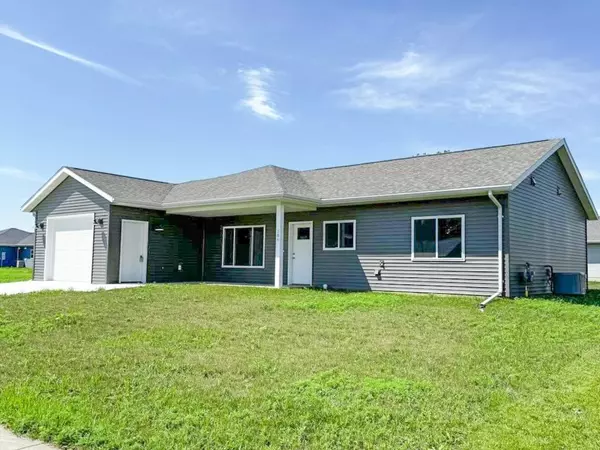 306 Oslo AVE, Marshall, MN 56258