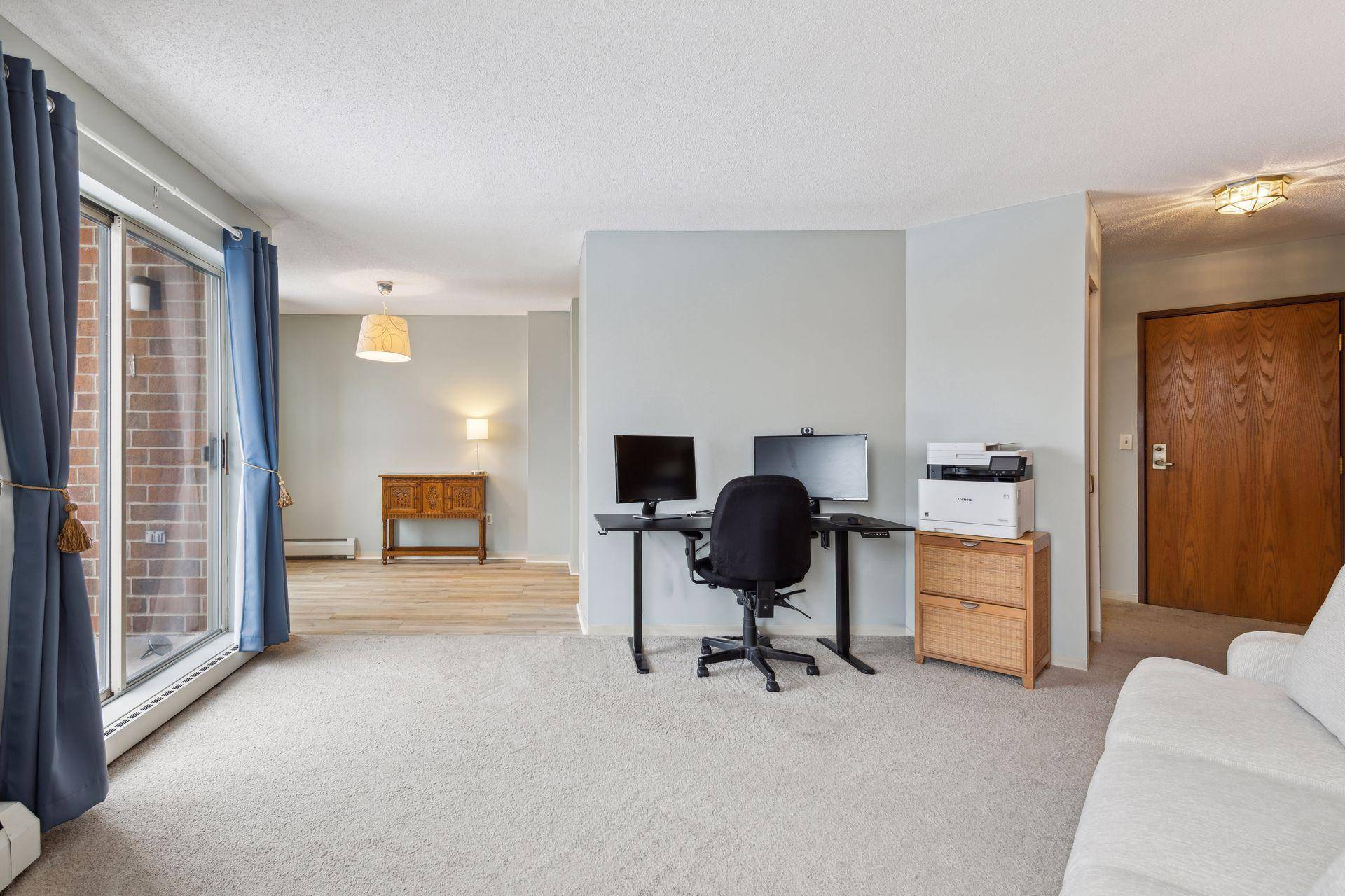 Minneapolis, MN 55408,1425 W 28th ST #223