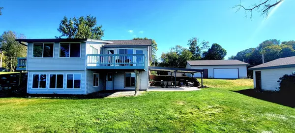 43769 Vista RD, Isle, MN 56342