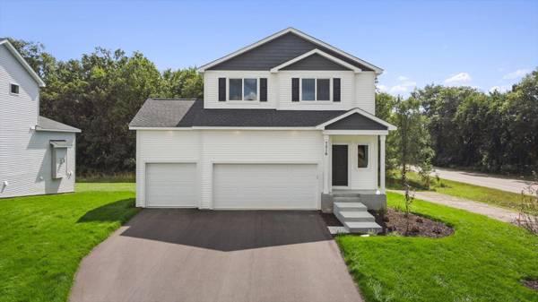 1329 Violet ST, New Richmond, WI 54017