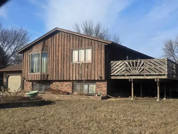 Marshall, MN 56258,503 Hawthorne DR