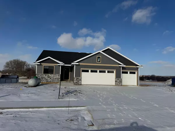 705 9th ST, Wanamingo, MN 55983