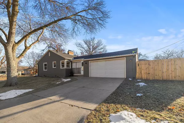 Robbinsdale, MN 55422,3553 Zenith AVE N