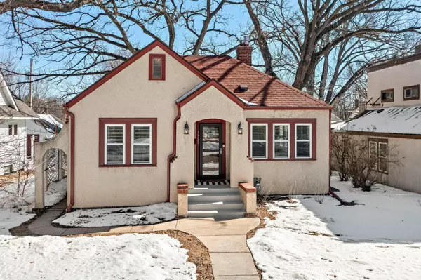 3323 44th AVE S, Minneapolis, MN 55406