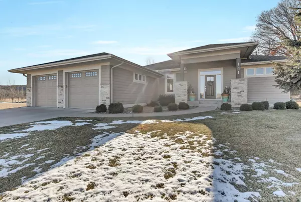 Lake City, MN 55041,141 Medinah CIR W