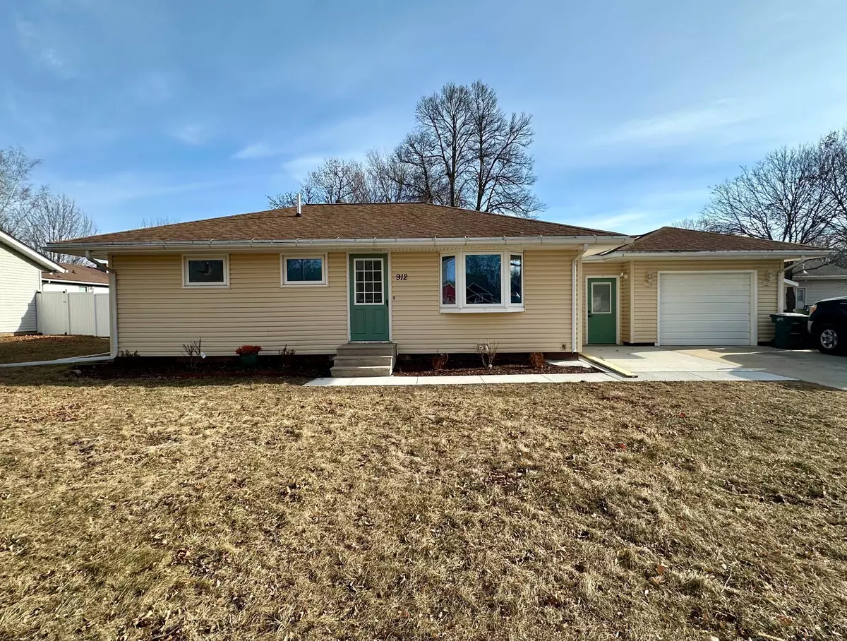 Luverne, MN 56156,912 N Oakley ST