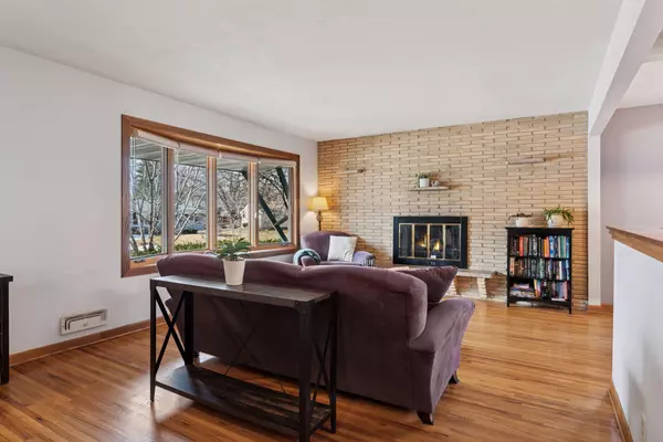 New Hope, MN 55427,2908 Sumter AVE N