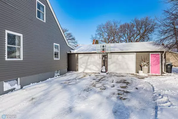 Casselton, ND 58012,911 1st ST N
