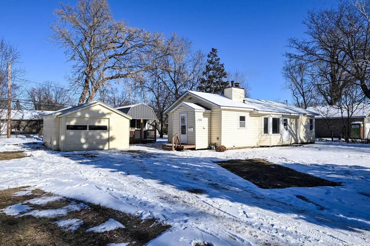 Brooklyn Park, MN 55428,7508 Iris DR N